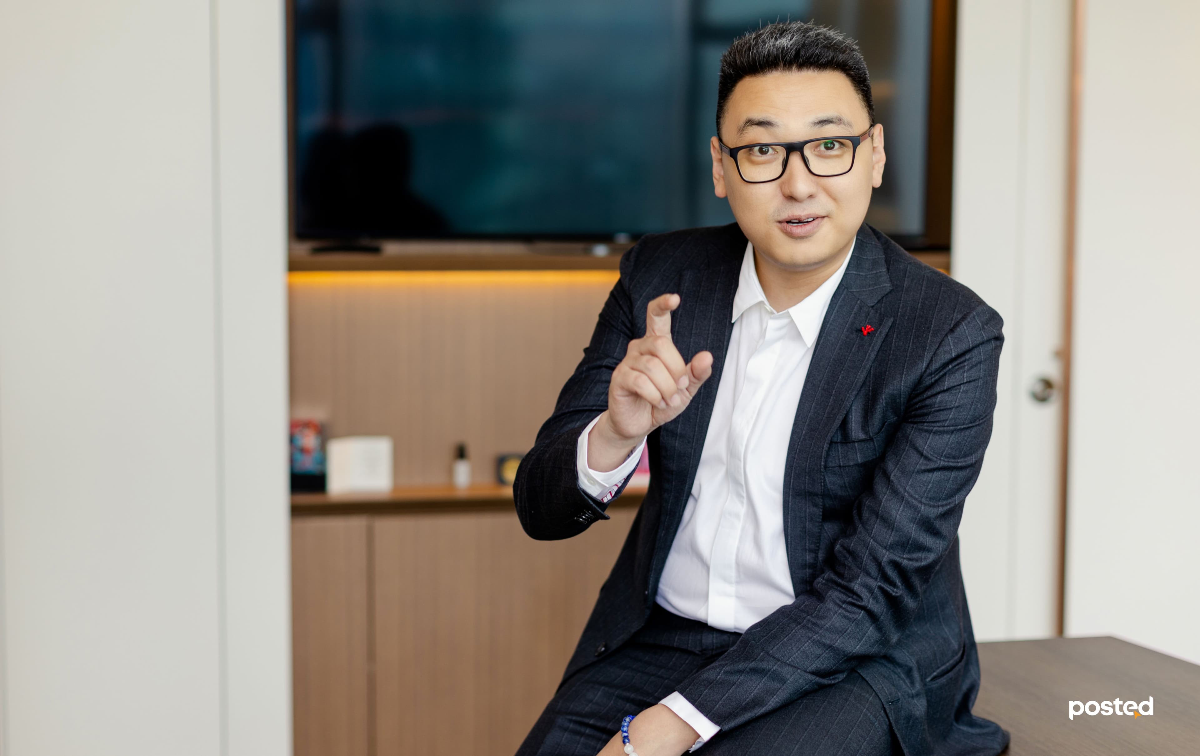 Frame 1261159610.jpg