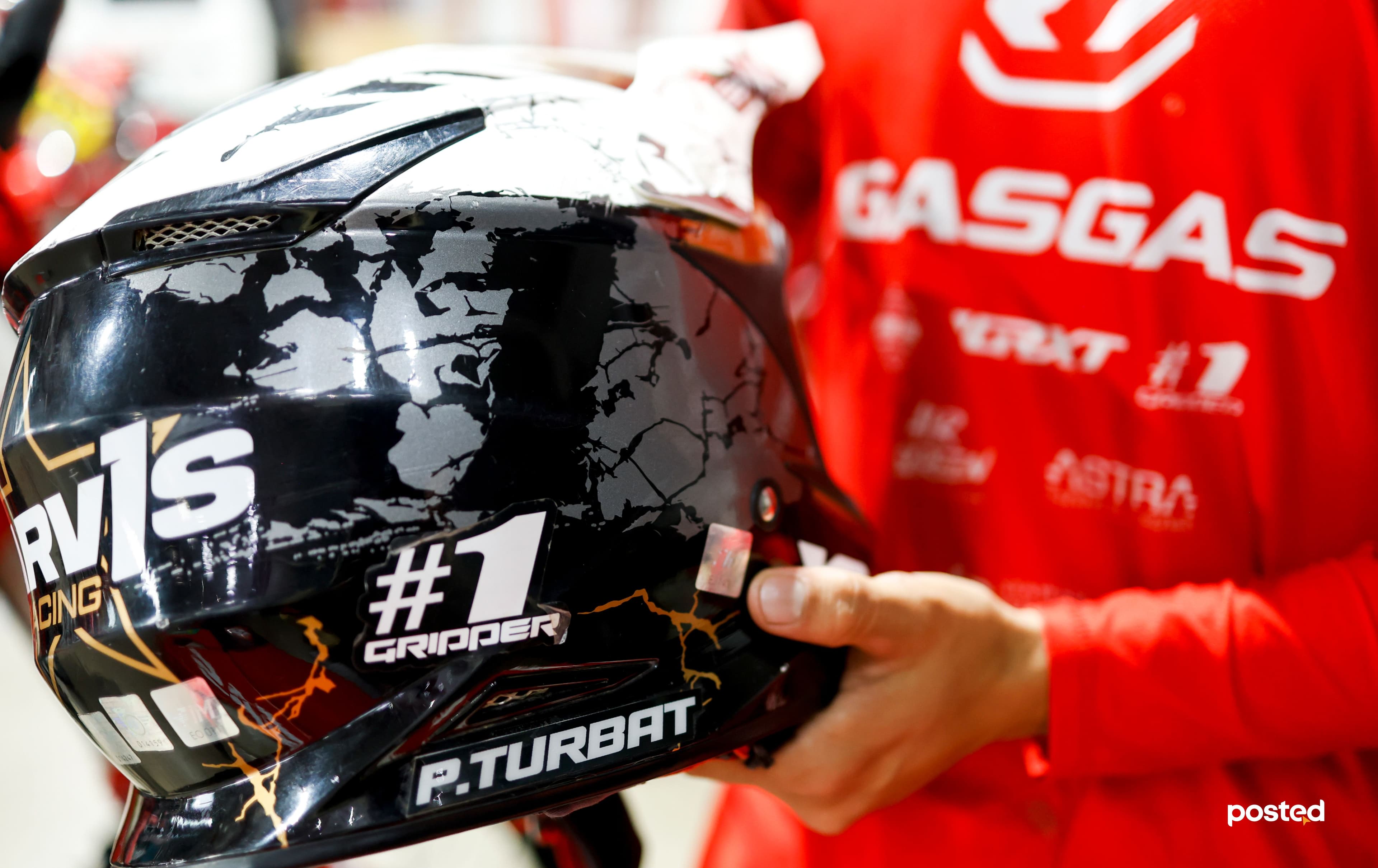 Frame 1261159619.jpg