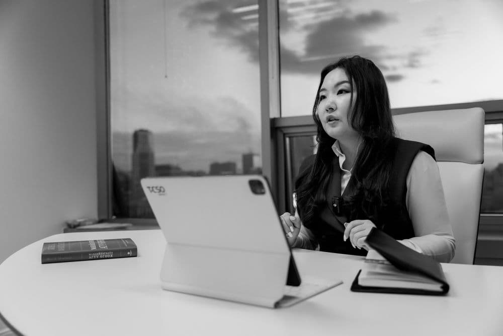 Залуус хязгаараа эвдэх боломж - нийтлэлийн зураг (гар утасны хувилбар)