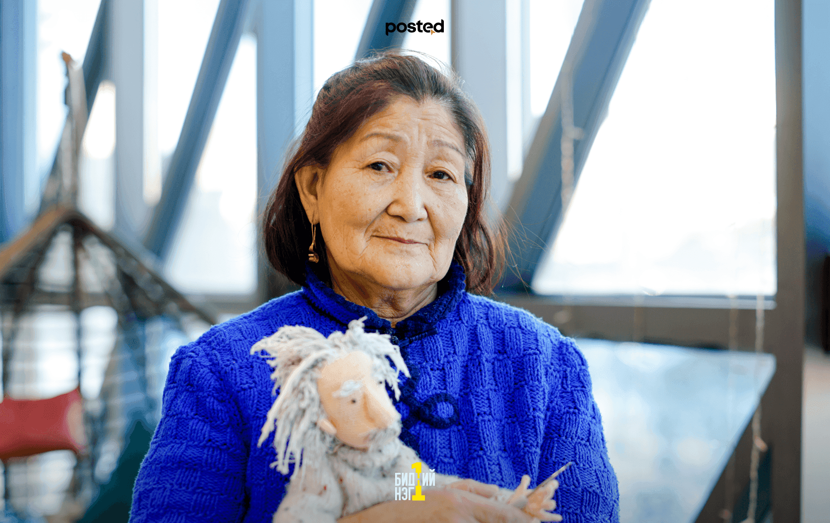 Д.Нина: Амьдралынхаа ихэнх цагийг утсаа маажаад өнгөрүүлчихвэл дэндүү харамсалтайяа