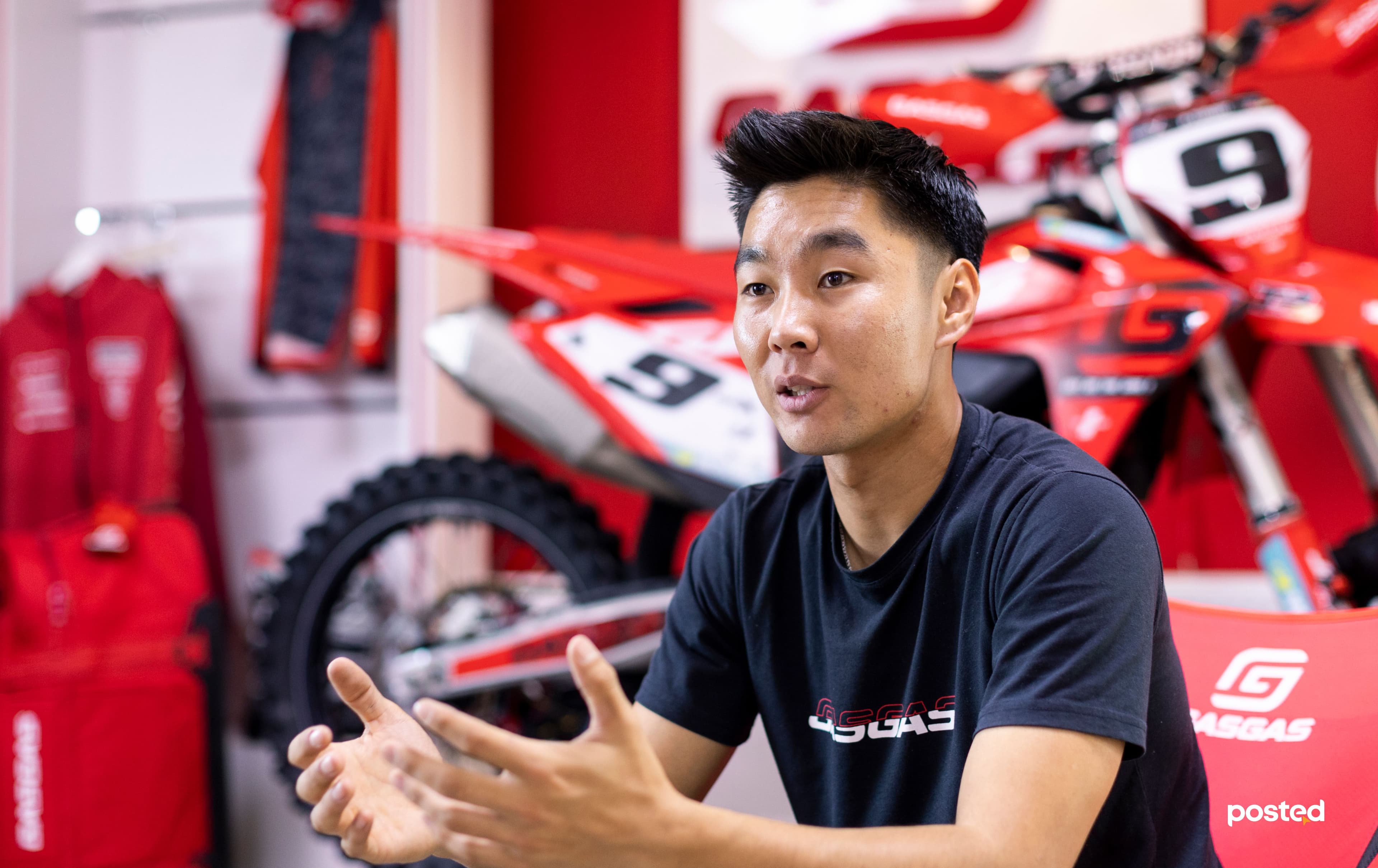 П.Төрбат: Мотоспортын хамгийн том онцлог бол хүнийг эрэмгий, зоригтой болгодог нийтлэлийн зураг