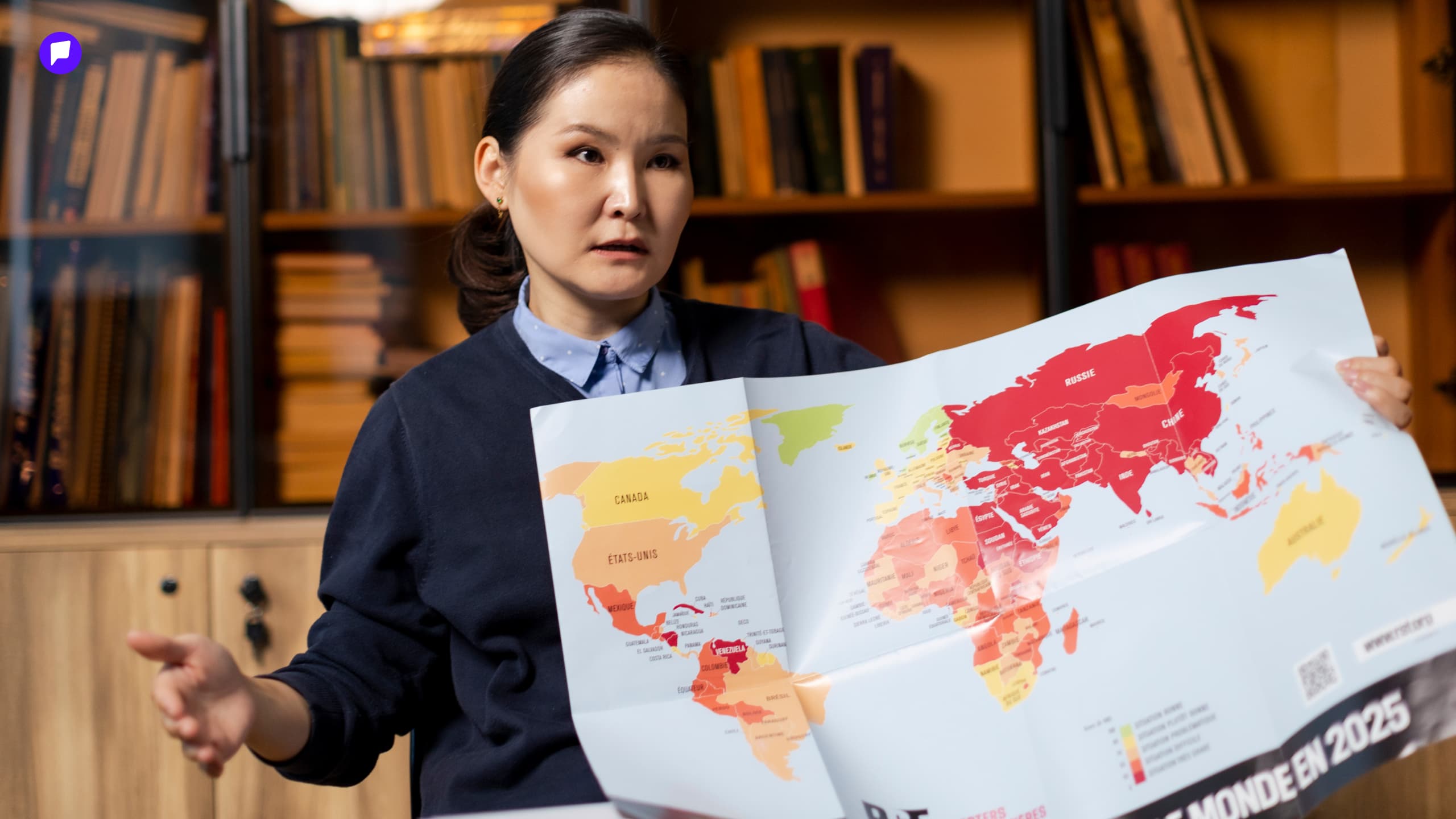 Д.Идэржаргал: Бид мэдээллийг биш, мэдээлэл биднийг олж ирдэг цаг үед амьдарч байна нийтлэлийн зураг