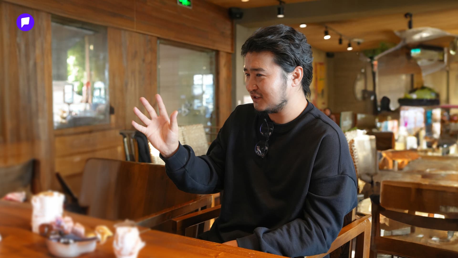 С.Чойдорж: Хат суусан орчуулагч болъё гэвэл хатуу хүтүүтэй сайн ноцолдоорой нийтлэлийн зураг