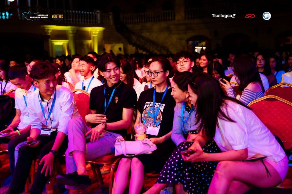 MEF Youth 2024: Шийдэл эрэлхийлж, оролцоогоо нэмэгдүүлсэн залуусын арга хэмжээг тоймлох нь - нийтлэлийн зураг (гар утасны хувилбар)